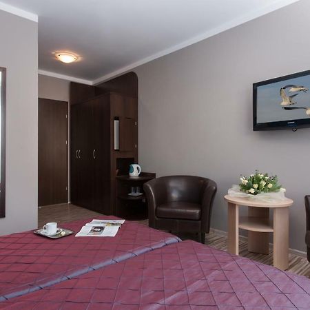 Na Bialej Apartamento Rewal Exterior foto